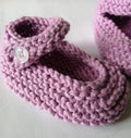 Knitted baby crib shoes, baby booties