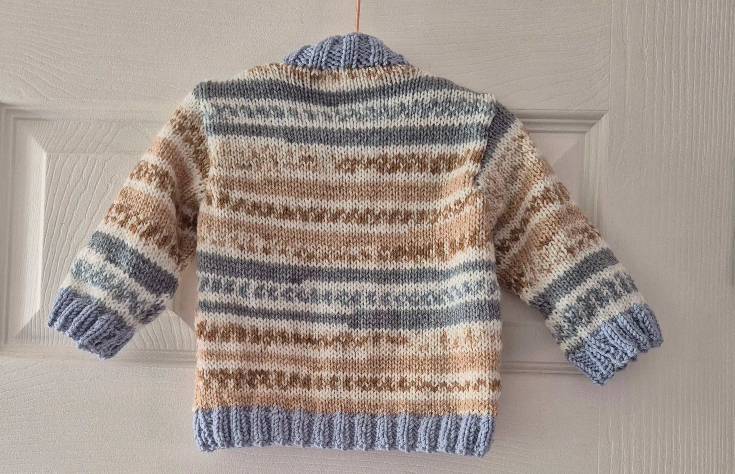 6-12m baby boy cardigan, Hand Knitted